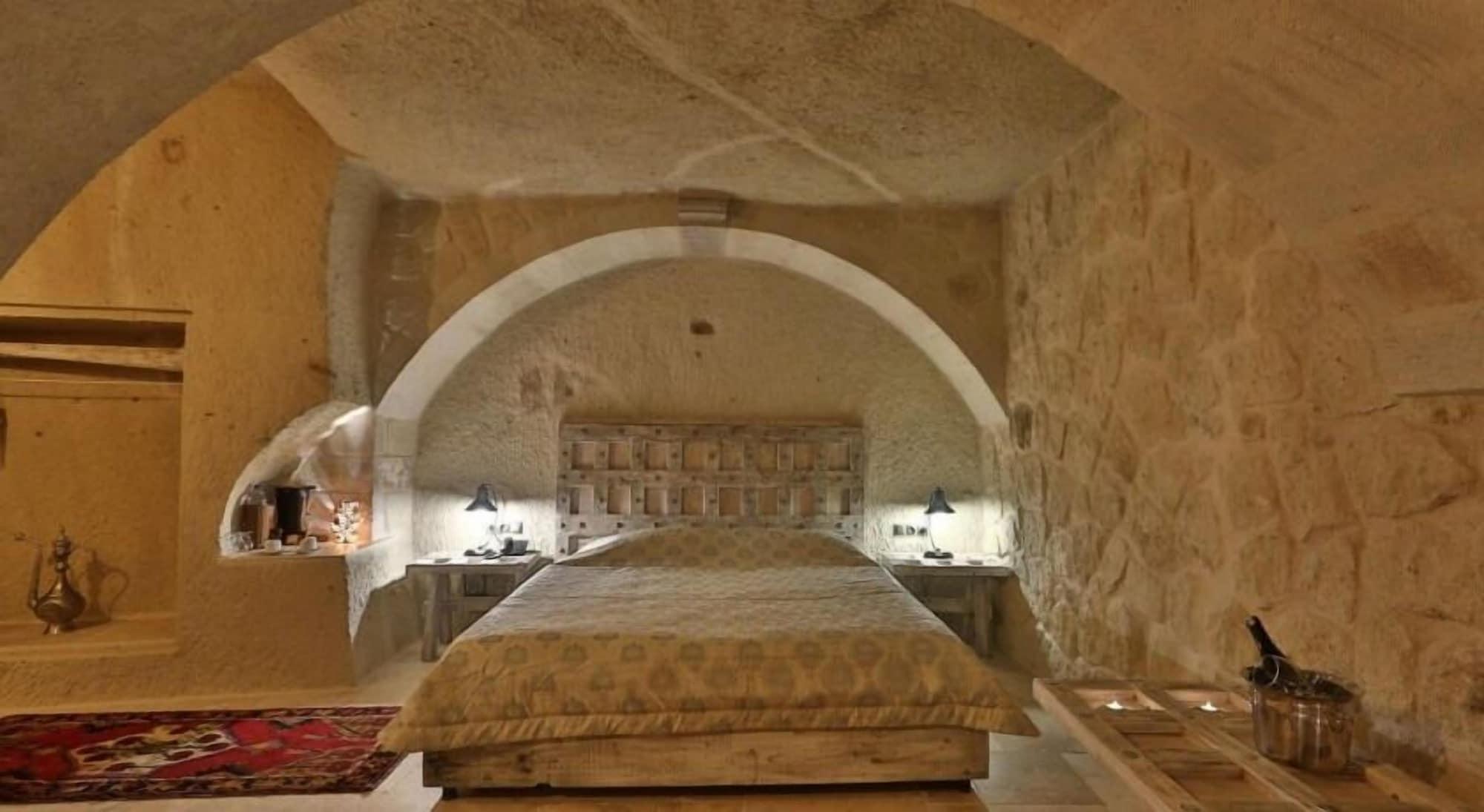 Mahzen Cave Hotel Ortahisar Exterior photo