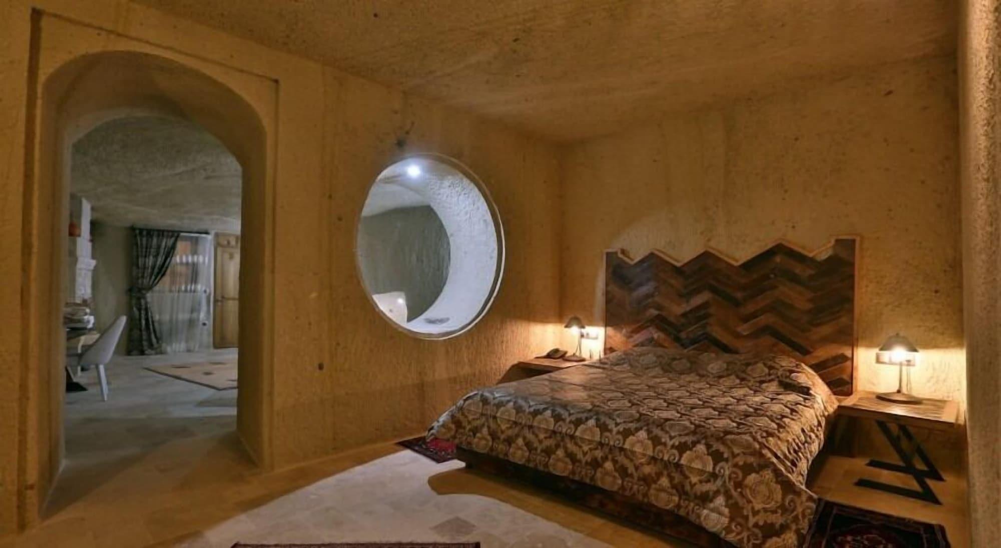 Mahzen Cave Hotel Ortahisar Exterior photo