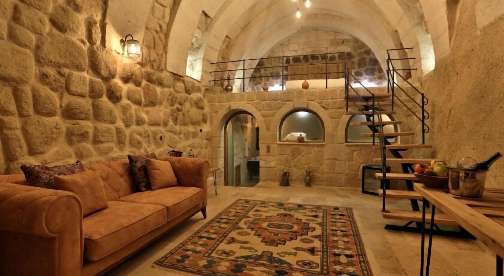Mahzen Cave Hotel Ortahisar Exterior photo