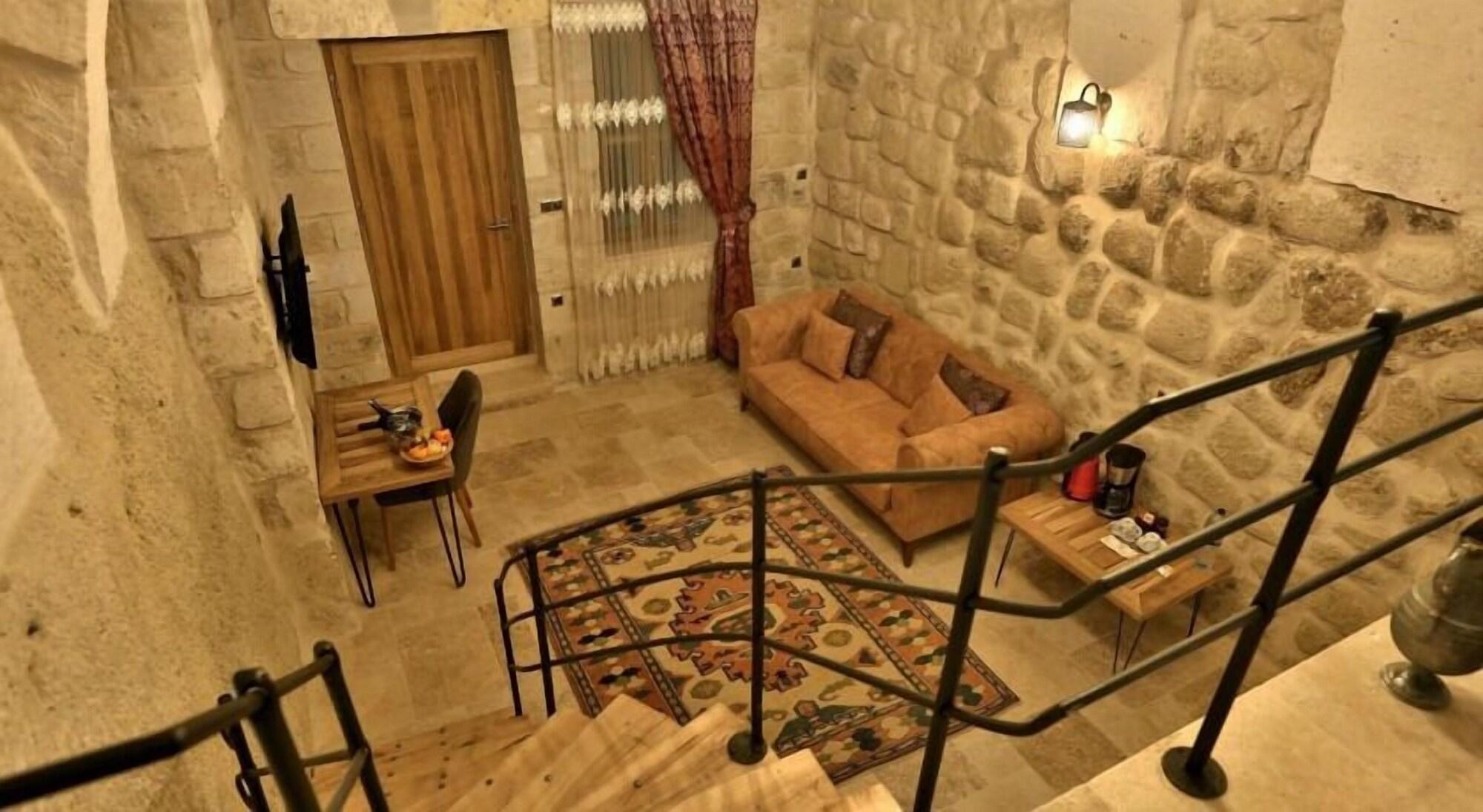 Mahzen Cave Hotel Ortahisar Exterior photo