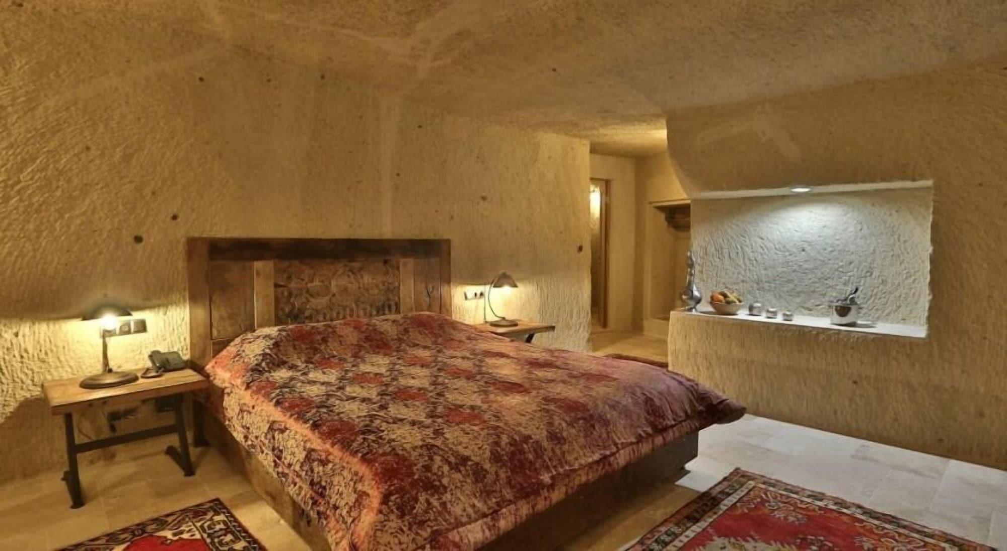 Mahzen Cave Hotel Ortahisar Exterior photo