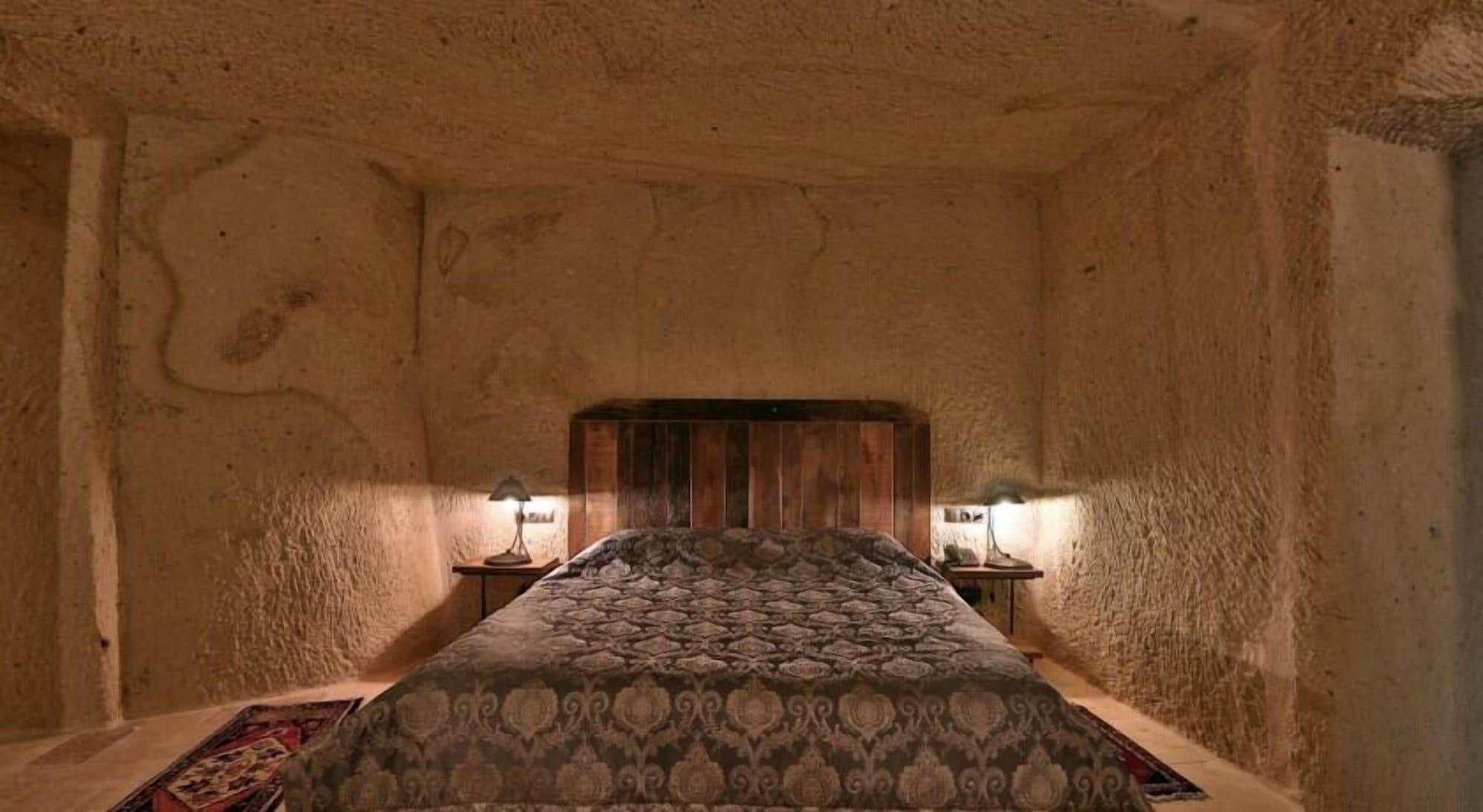 Mahzen Cave Hotel Ortahisar Exterior photo