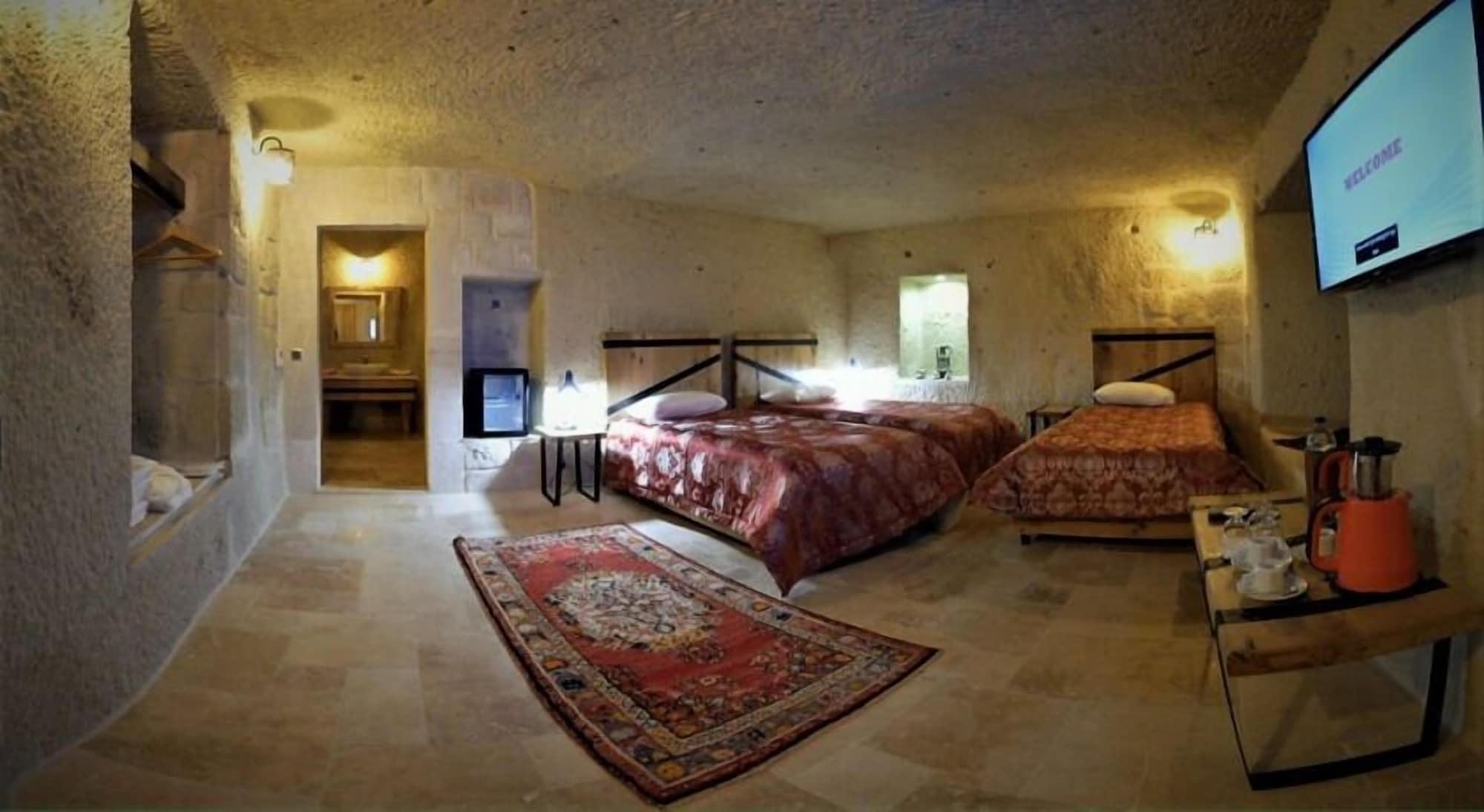 Mahzen Cave Hotel Ortahisar Exterior photo