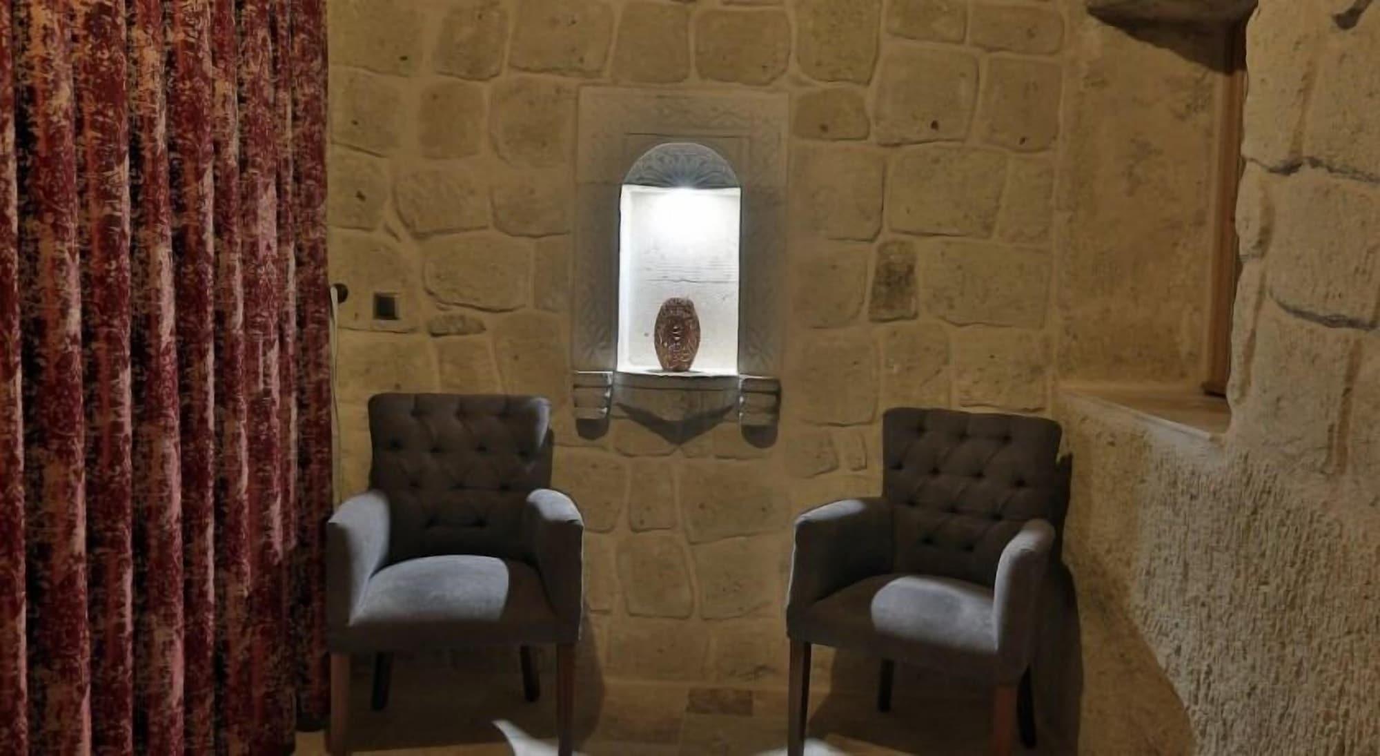 Mahzen Cave Hotel Ortahisar Exterior photo