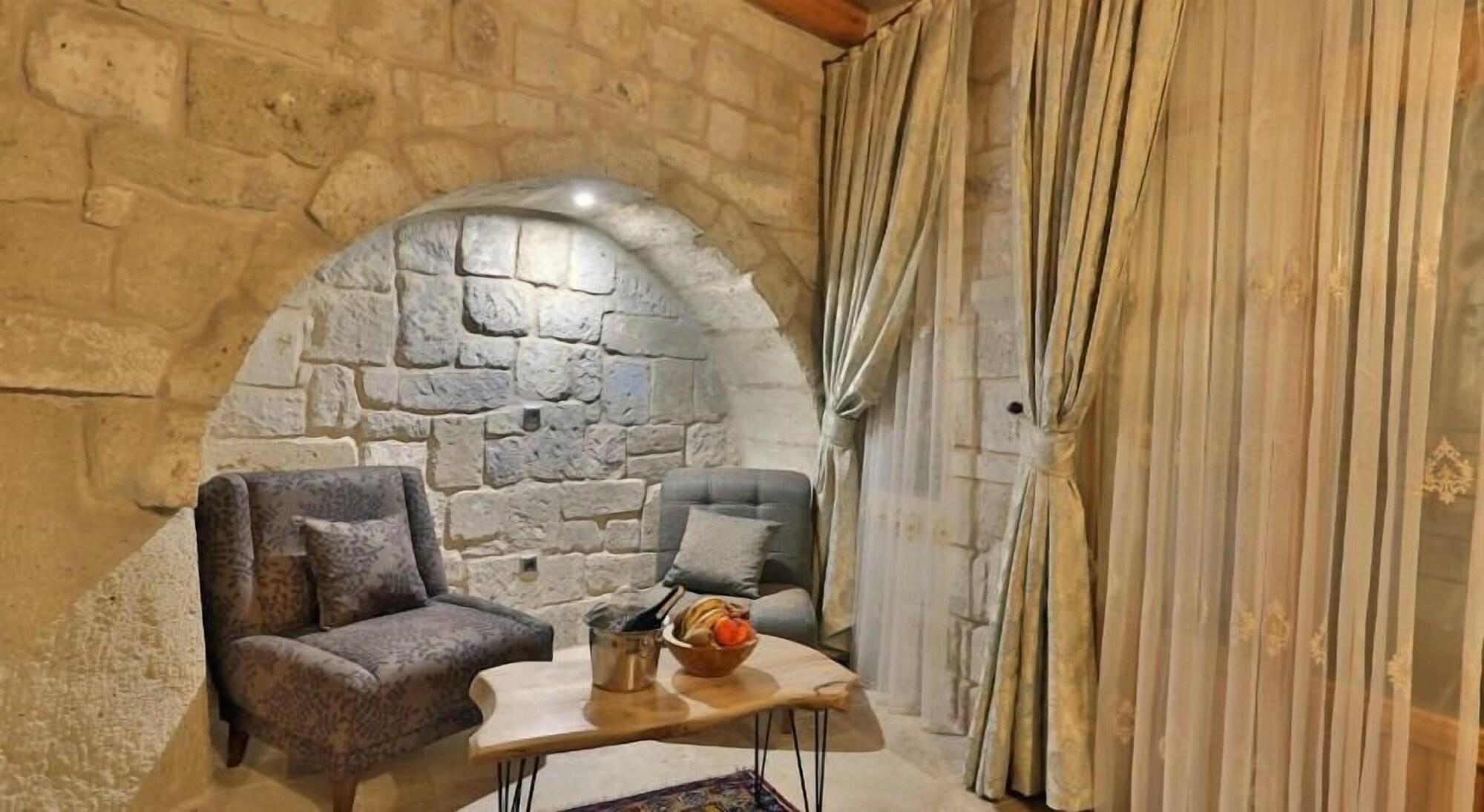 Mahzen Cave Hotel Ortahisar Exterior photo
